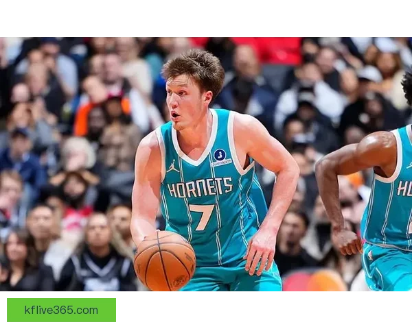 里程碑之夜克努佩尔超越肯巴沃克刷新黄蜂三分纪录